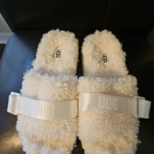 UGG Fluffita Platform Slides